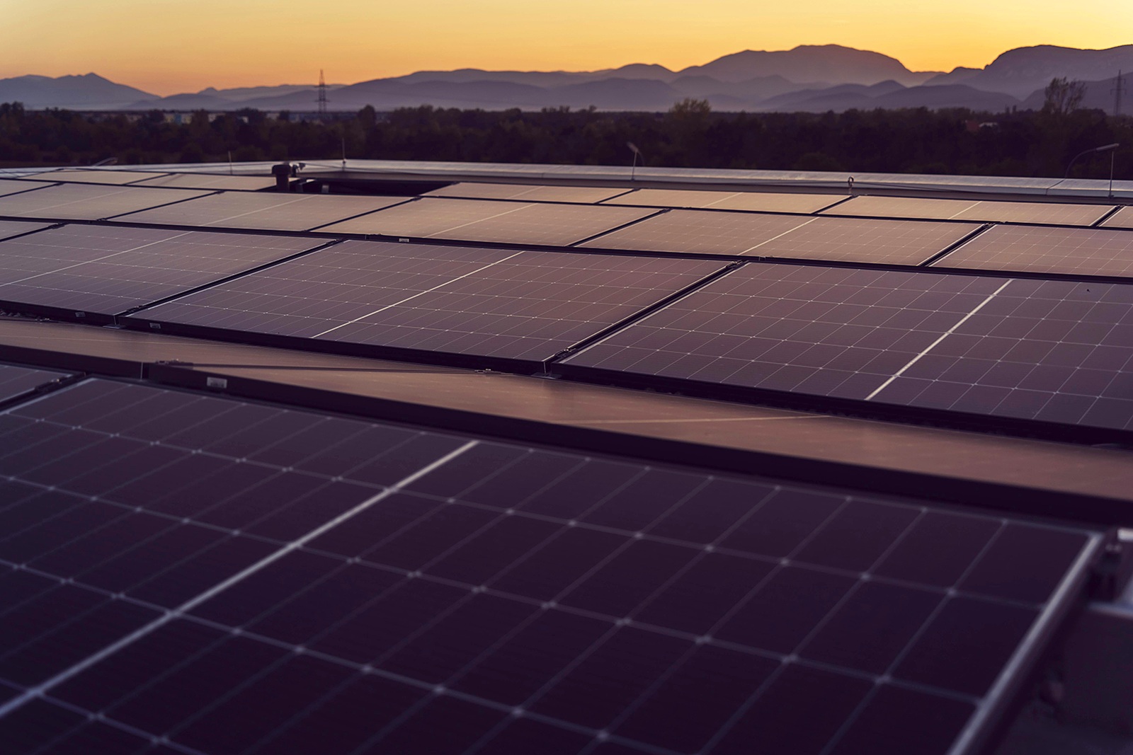 Euskaltel - Etxera ekarriko dizugu eguzkiaren energia.